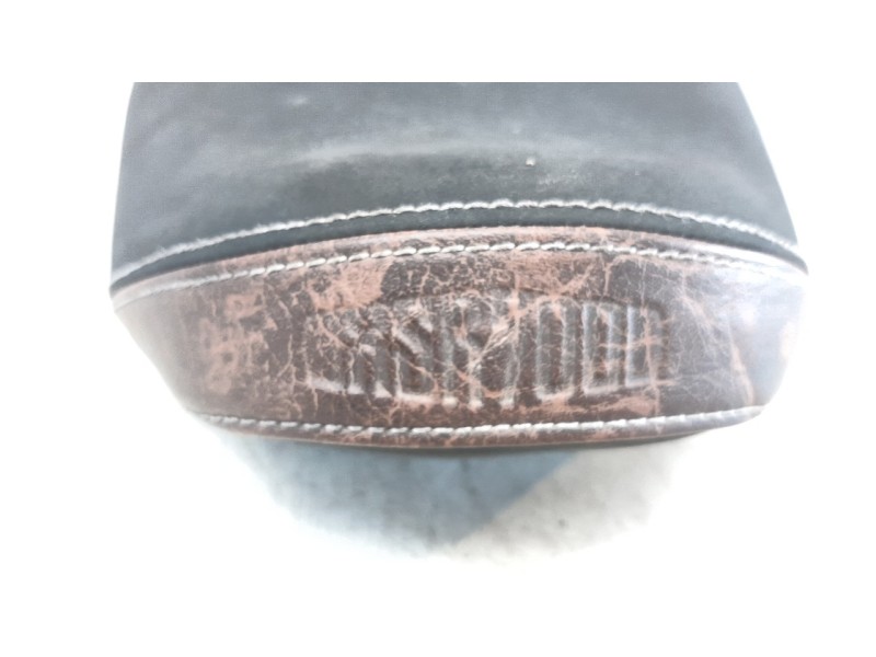 Recambio de asiento para yamaha xsr 700 referencia OEM IAM B34F47302100  