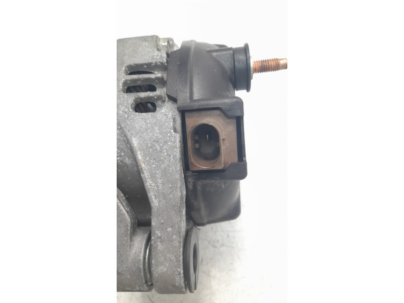 Recambio de alternador para jeep cherokee limited 4wd referencia OEM IAM 56029739AA ALF510A04DN 