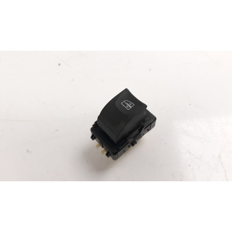 Recambio de mando elevalunas delantero derecho para renault clio iv 1.5 dci diesel fap referencia OEM IAM 254218614R  