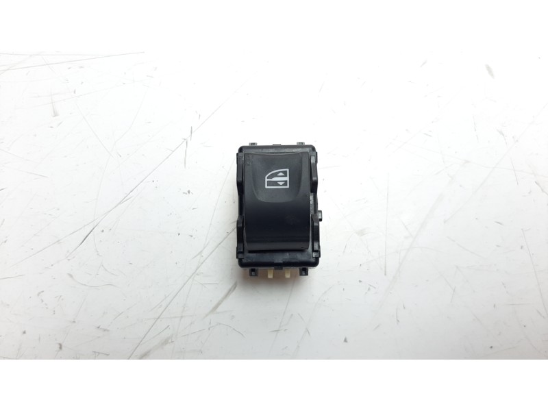 Recambio de mando elevalunas trasero derecho para renault clio iv 1.5 dci diesel fap referencia OEM IAM 254218614R IAF930017HQ E