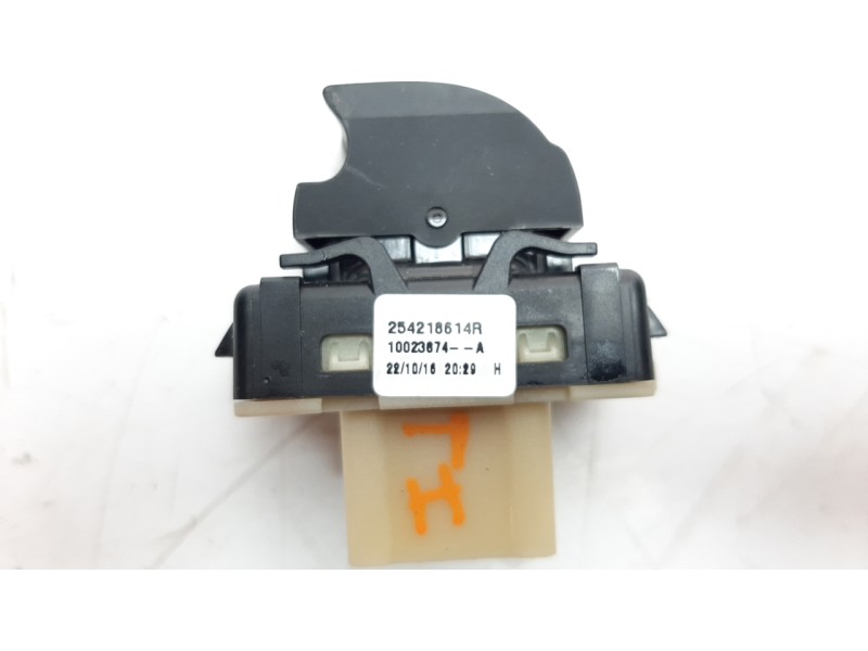 Recambio de mando elevalunas trasero derecho para renault clio iv 1.5 dci diesel fap referencia OEM IAM 254218614R IAF930017HQ E