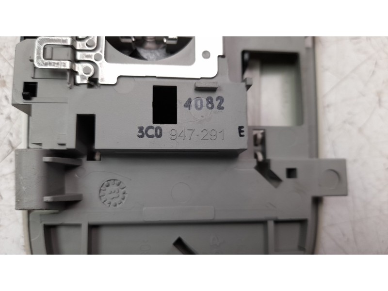 Recambio de luz interior para volkswagen cc (358) 2.0 tdi referencia OEM IAM 3C0947291  