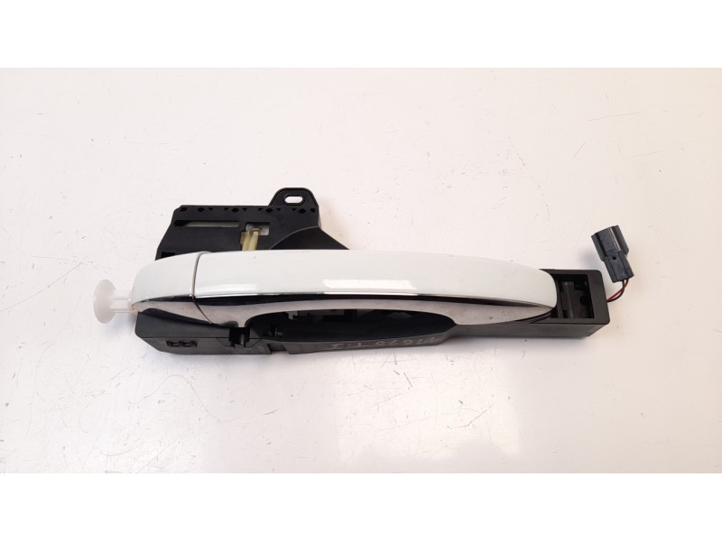 Recambio de maneta exterior trasera izquierda para renault scenic iv 1.2 tce energy referencia OEM IAM 806070266R  