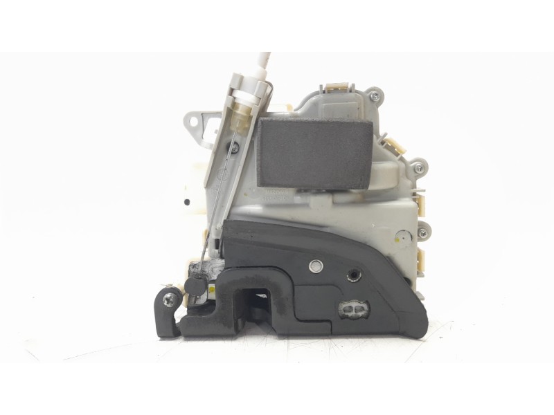 Recambio de cerradura puerta delantera derecha para audi a1 (8x) ambition referencia OEM IAM 8J1837016C  