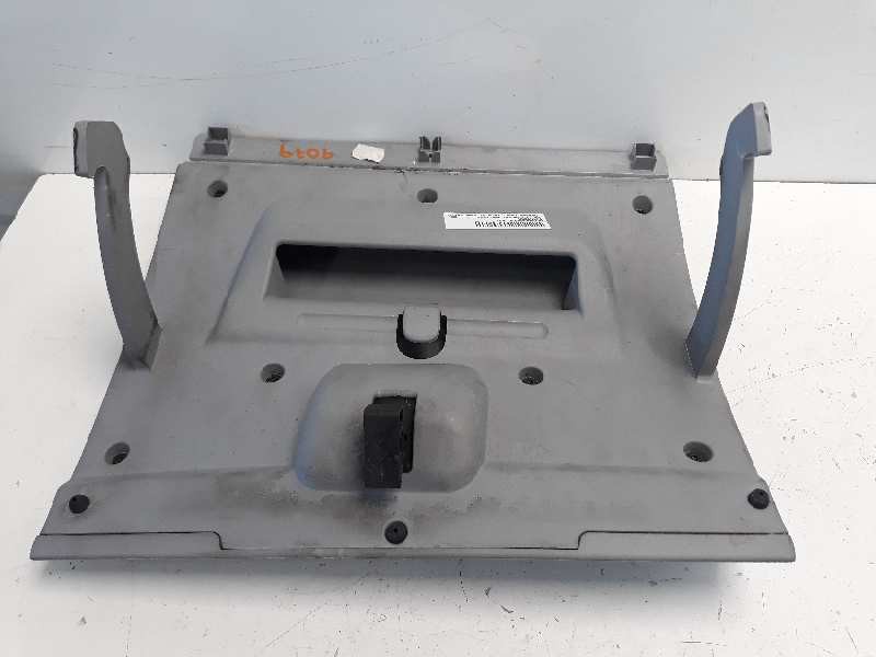 Recambio de guantera para dacia sandero ambiance referencia OEM IAM   