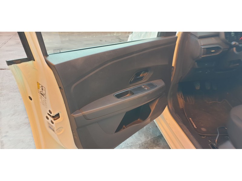 Recambio de elevalunas delantero izquierdo para dacia sandero iii expression referencia OEM IAM 807218548R  