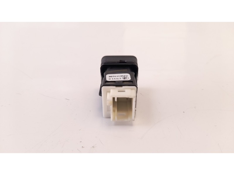 Recambio de interruptor para citroen c-elysée exclusive referencia OEM IAM 96766105ZD  