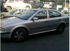 skoda octavia berlina (1u2) del año 2000 2