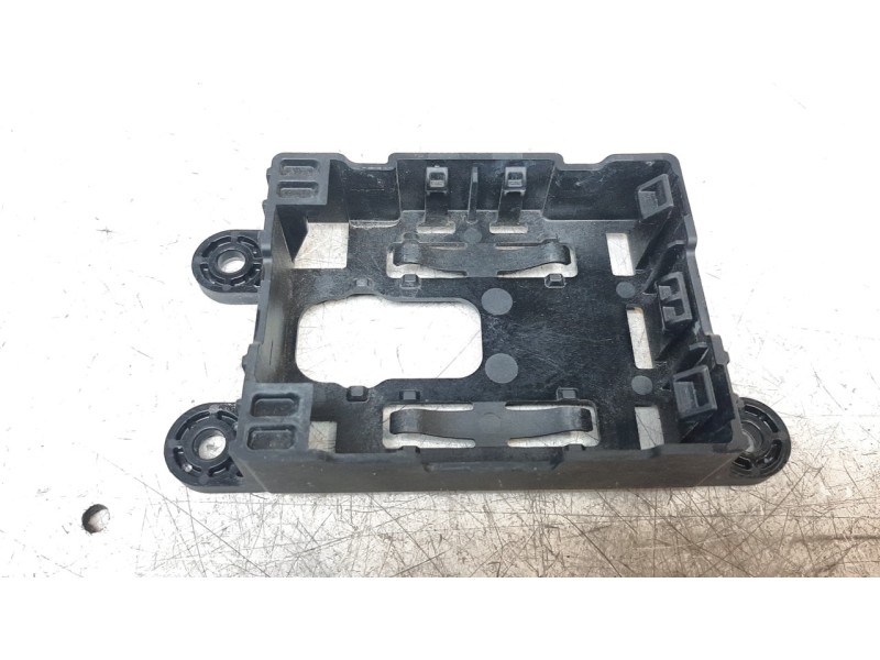 Recambio de molduras delanteras para dacia sandero iii expression referencia OEM IAM 259975285R  