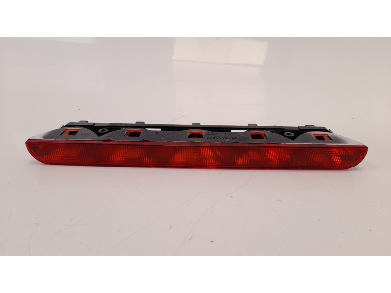 Recambio de luz central de freno para citroen c-elysée exclusive referencia OEM IAM 9675807280  