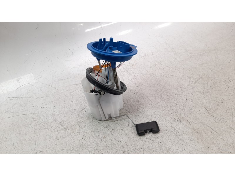 Recambio de bomba combustible para seat ateca (kh7) 1.0 tsi referencia OEM IAM 5WA919051A  
