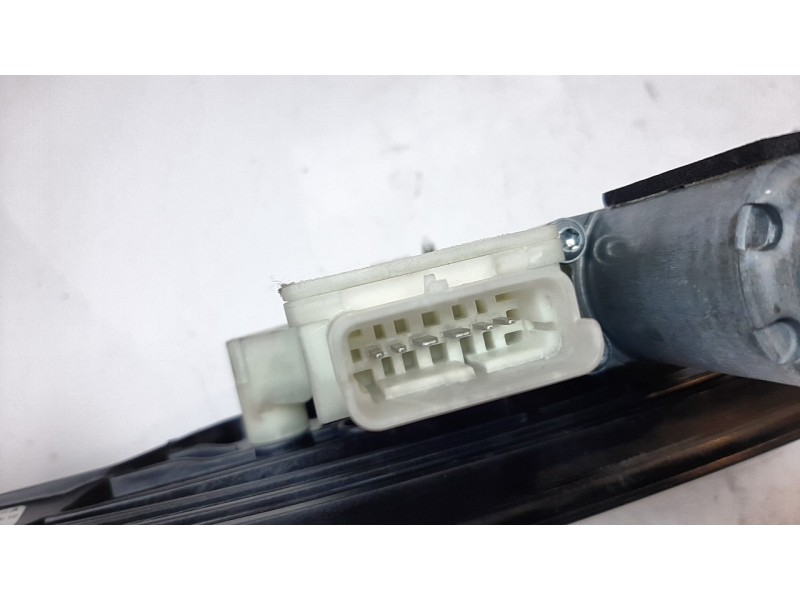 Recambio de elevalunas delantero derecho para renault clio v zen referencia OEM IAM 807201776R  