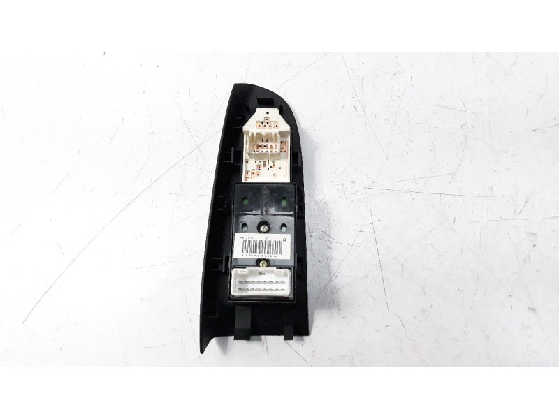 Recambio de mando elevalunas delantero izquierdo para kia cee´d 1.6 crdi cat referencia OEM IAM 36949K  