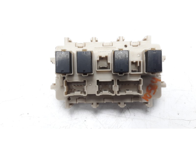 Recambio de caja reles / fusibles para nissan qashqai (j11) 1.6 cat referencia OEM IAM 4EB0A  