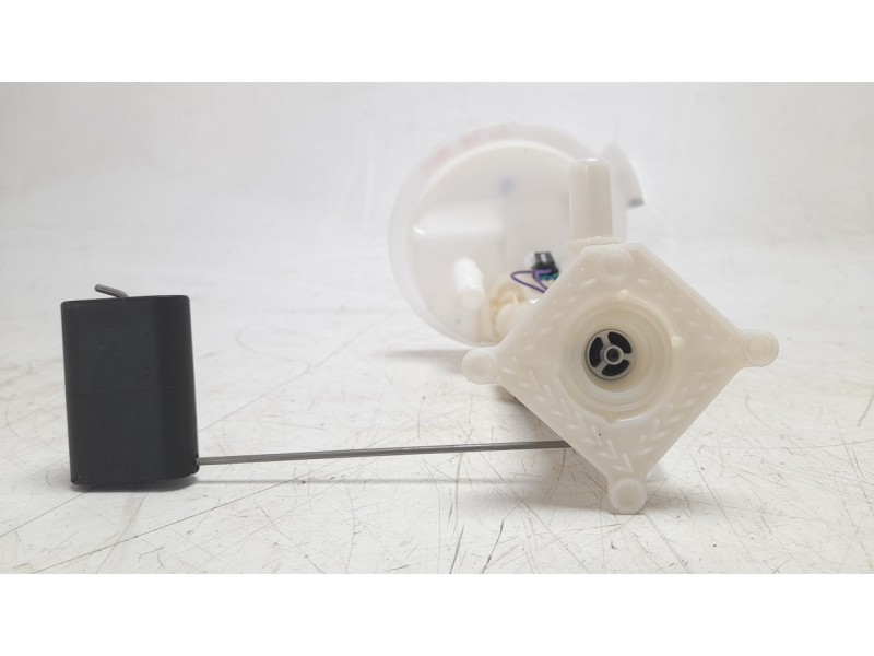 Recambio de bomba combustible para ford mustang convertible gt referencia OEM IAM JR3C9275AC  