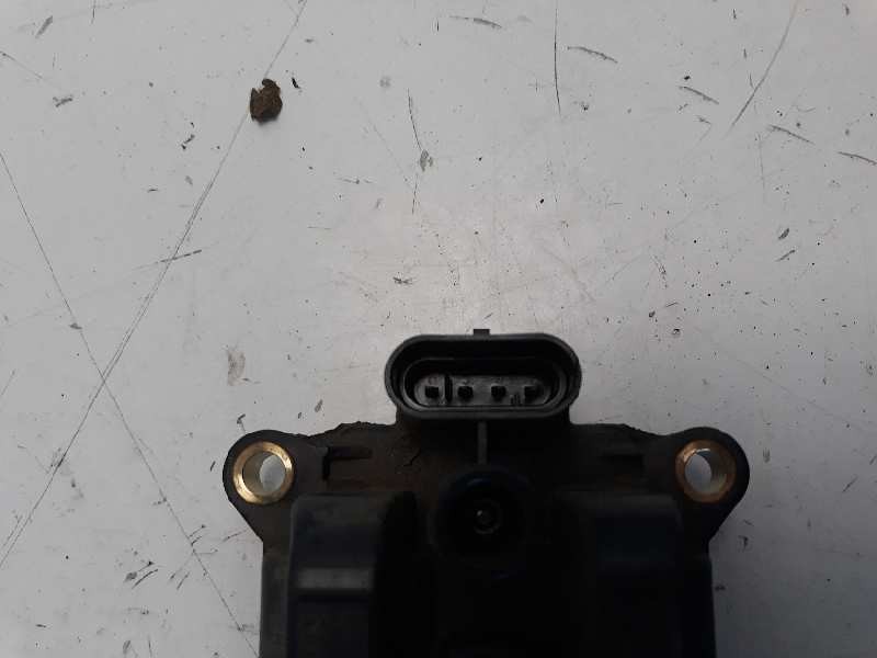 Recambio de bobina encendido para dacia sandero ambiance referencia OEM IAM 8200702693  