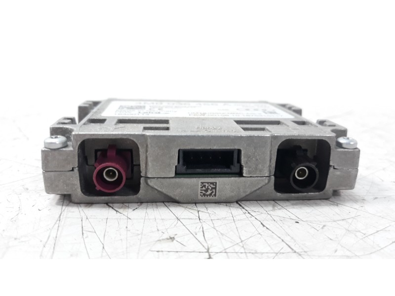 Recambio de antena para seat arona 1.6 tdi referencia OEM IAM 4M0035456A  