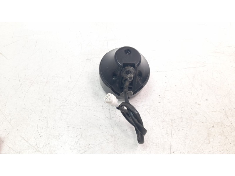 Recambio de piloto trasero central para yamaha xsr 700 referencia OEM IAM B34H470000  