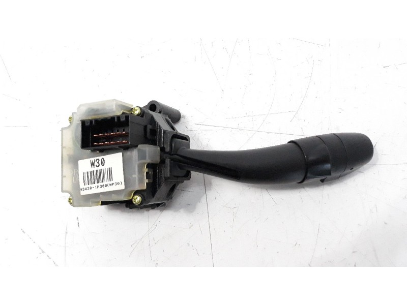Recambio de mando limpia para kia cee´d 1.6 crdi cat referencia OEM IAM 934201H300  