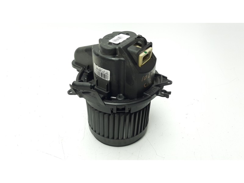 Recambio de ventilador calefaccion para renault clio iv 1.5 dci diesel fap referencia OEM IAM 5R5833500  