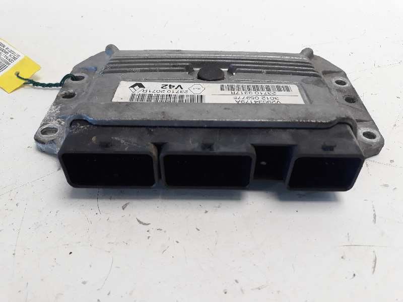 Recambio de centralita motor uce para dacia sandero ambiance referencia OEM IAM 237102071R  