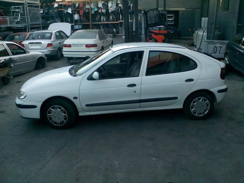 renault megane i fase 2 berlina (ba0) del año 2000