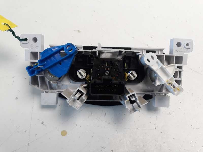 Recambio de mando calefaccion / aire acondicionado para dacia sandero ambiance referencia OEM IAM   