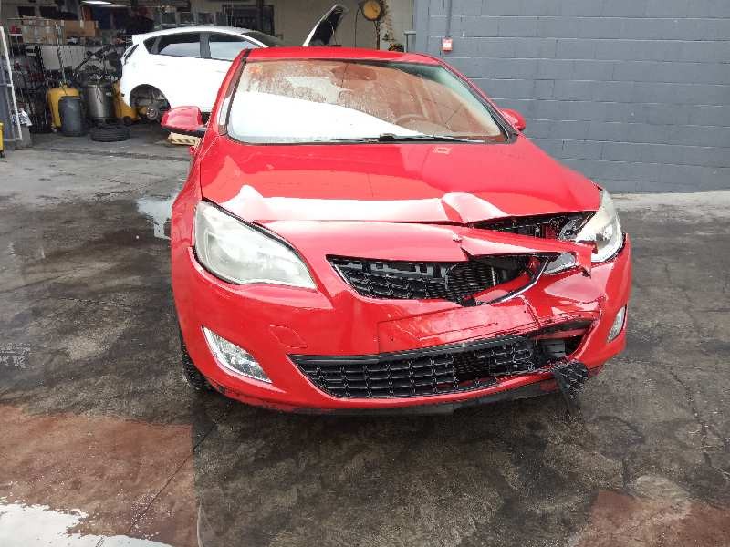 opel astra j lim. del año 2010