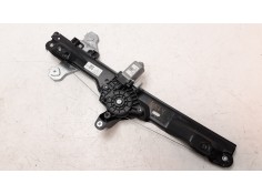 ELEVALUNAS DELANTERO DERECHO 807004EA3D 106805315 111770