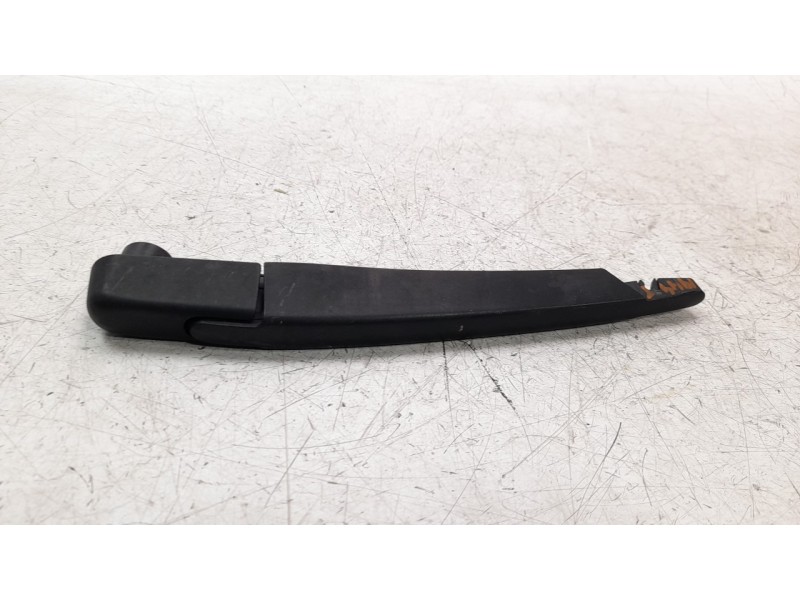 Recambio de brazo limpia trasero para dacia sandero iii expression referencia OEM IAM 287815304R  