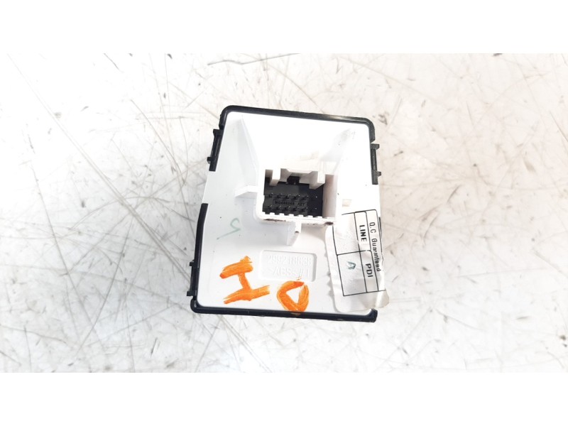Recambio de mando retrovisor para hyundai tucson referencia OEM IAM 93530N72004X  
