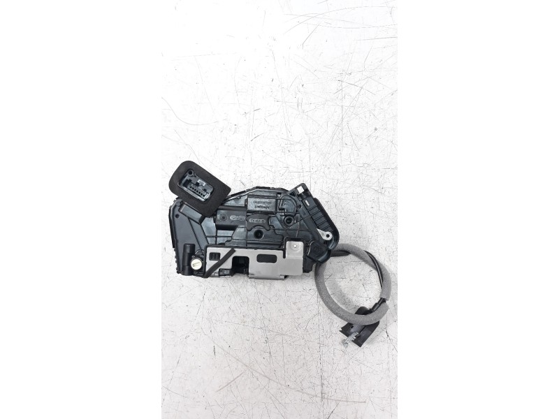 Recambio de cerradura puerta trasera izquierda para seat ateca (kh7) 1.0 tsi referencia OEM IAM 45370180  