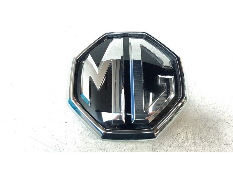 Recambio de molduras traseras para mg hs comfort referencia OEM IAM 10647805  