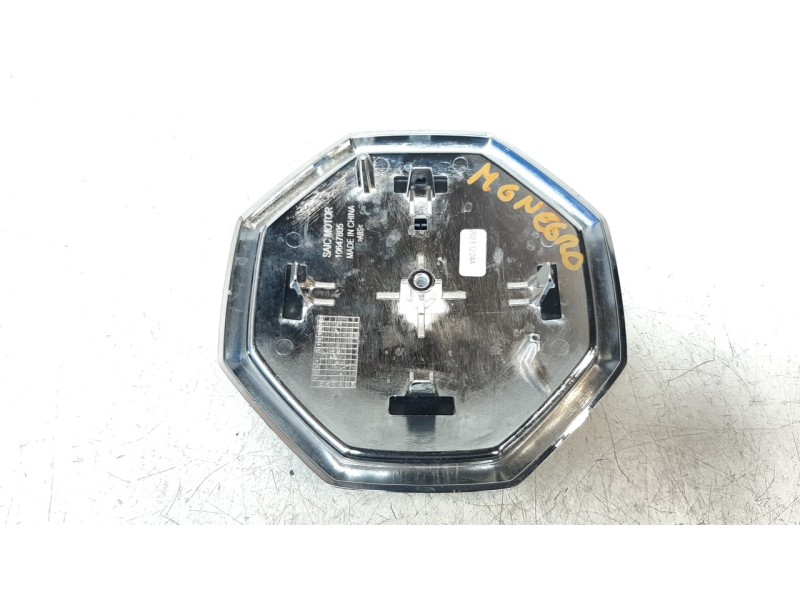 Recambio de molduras traseras para mg hs comfort referencia OEM IAM 10647805  