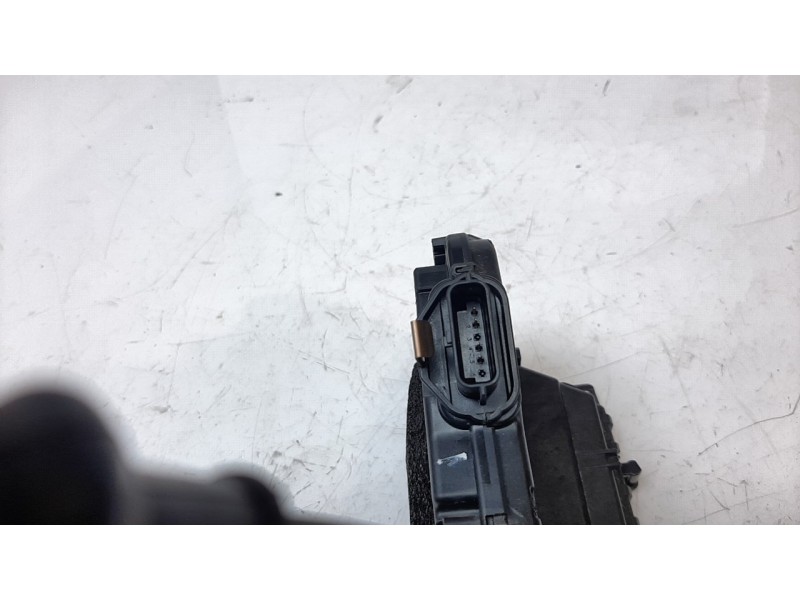 Recambio de cerradura puerta trasera izquierda para renault clio v zen referencia OEM IAM 825039554R  