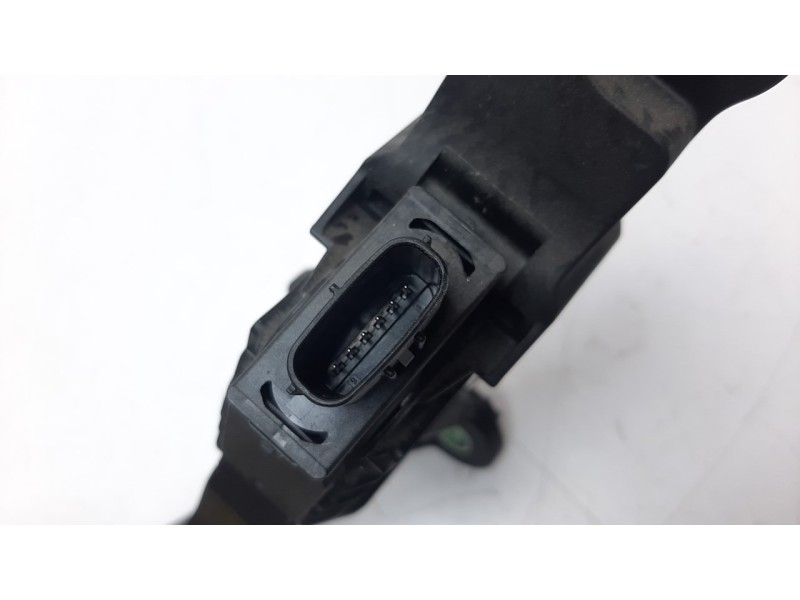 Recambio de potenciometro pedal para kia stonic (ybcuv) 1.2 cat referencia OEM IAM CN01626767 00136810 