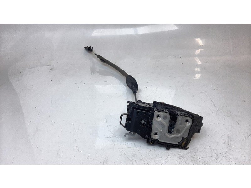 Recambio de cerradura puerta trasera derecha para renault clio v zen referencia OEM IAM 825007311R  
