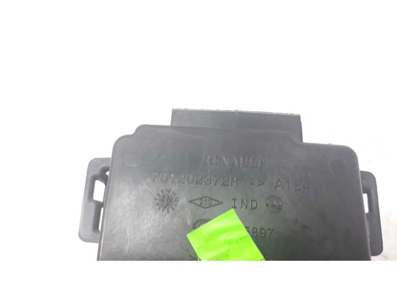 Recambio de tapa exterior combustible para renault scenic iv 1.2 tce energy referencia OEM IAM 781202372R  