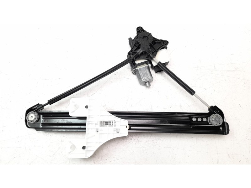 Recambio de elevalunas delantero derecho para seat ateca (kh7) 1.0 tsi referencia OEM IAM 575839462A  