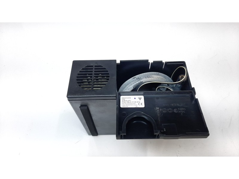 Recambio de herramientas para audi a1 (8x) ambition referencia OEM IAM 8X0012615  