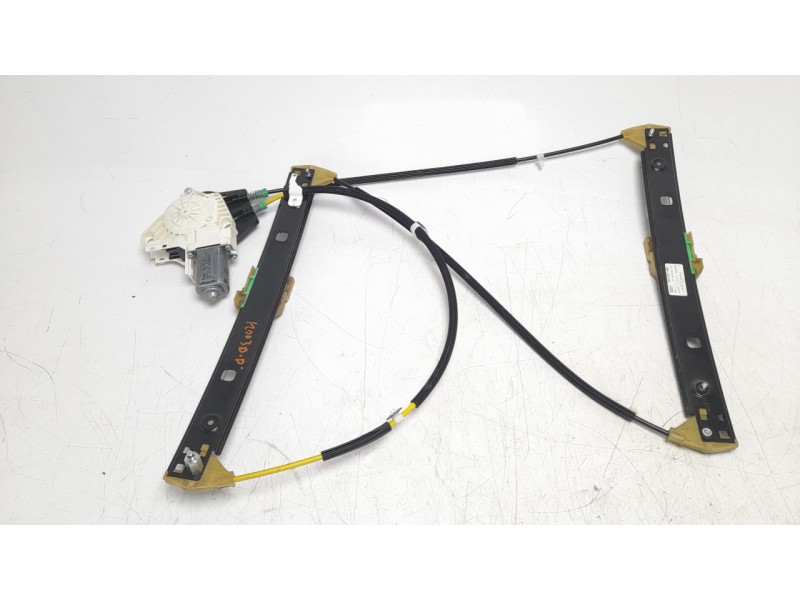 Recambio de elevalunas delantero derecho para audi a1 (8x) ambition referencia OEM IAM 8X3837462 106022716 113752