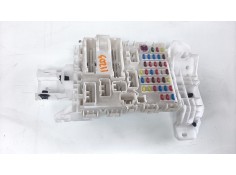 CAJA RELES / FUSIBLES AA0A4880 