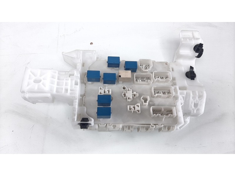 Recambio de caja reles / fusibles para suzuki vitara 1.4 16v boosterjet cat referencia OEM IAM AA0A4880  