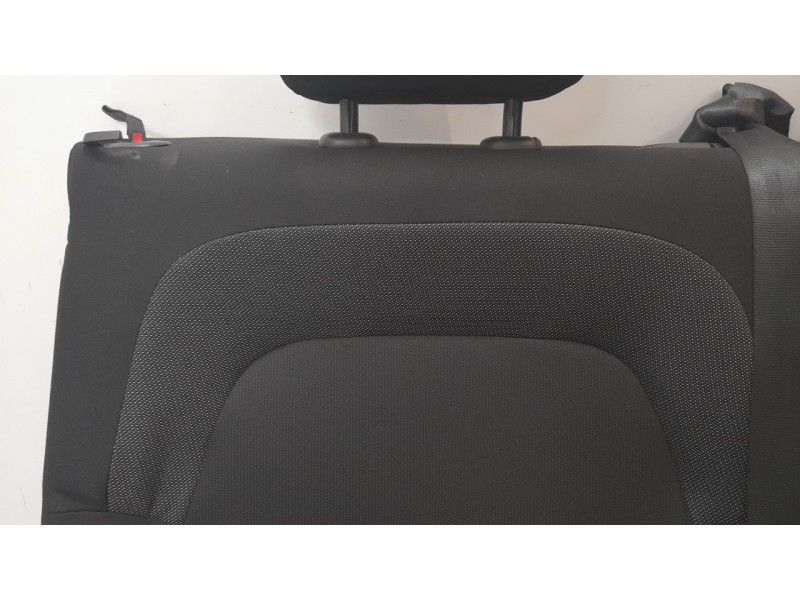 Recambio de asientos traseros para dacia sandero iii expression referencia OEM IAM 886204295R  