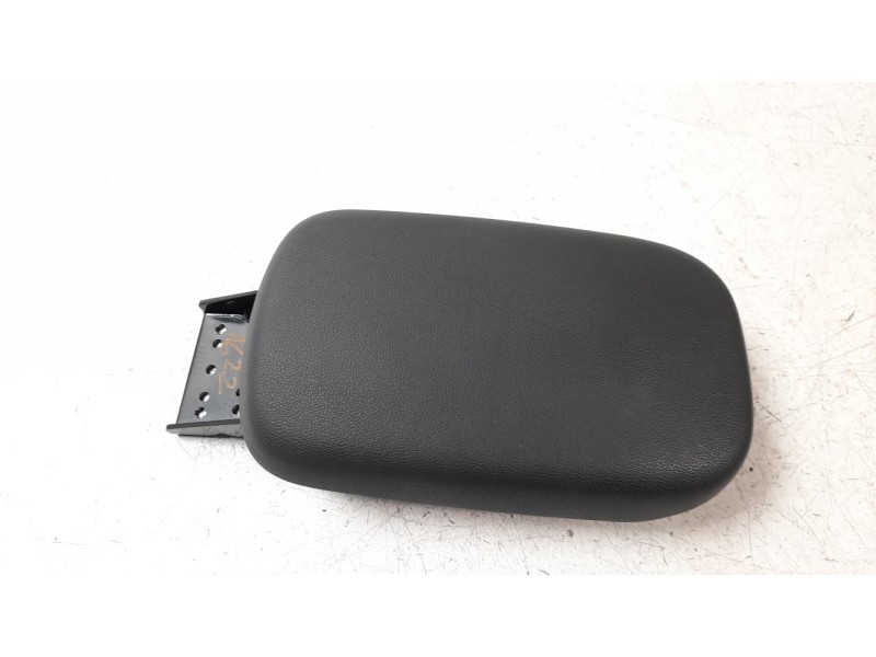 Recambio de apoyabrazos central para hyundai kona 1.0 tgdi cat referencia OEM IAM 84660J9000  