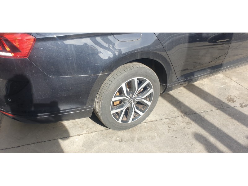 Recambio de amortiguador trasero derecho para volkswagen passat variant (cb5) 2.0 tdi referencia OEM IAM 3Q0513049FB  