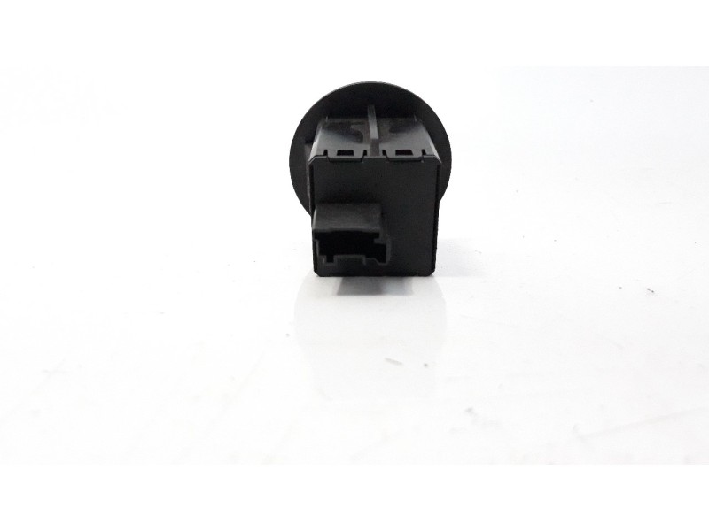 Recambio de interruptor para chevrolet malibu 2.0 diesel cat referencia OEM IAM 13577258  