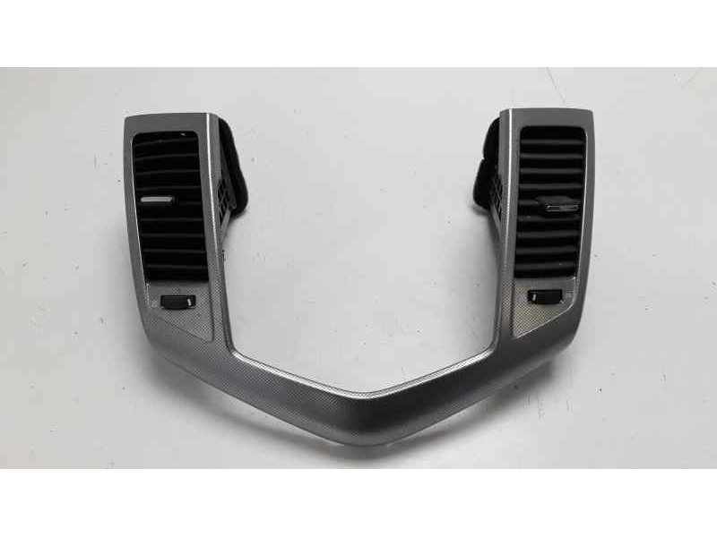 Recambio de rejilla aireadora para chevrolet cruze lt referencia OEM IAM 94567908  