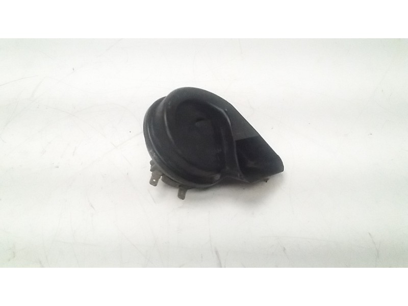 Recambio de claxon para mercedes-benz clase b (w245) 2.0 cdi cat referencia OEM IAM 703881165  