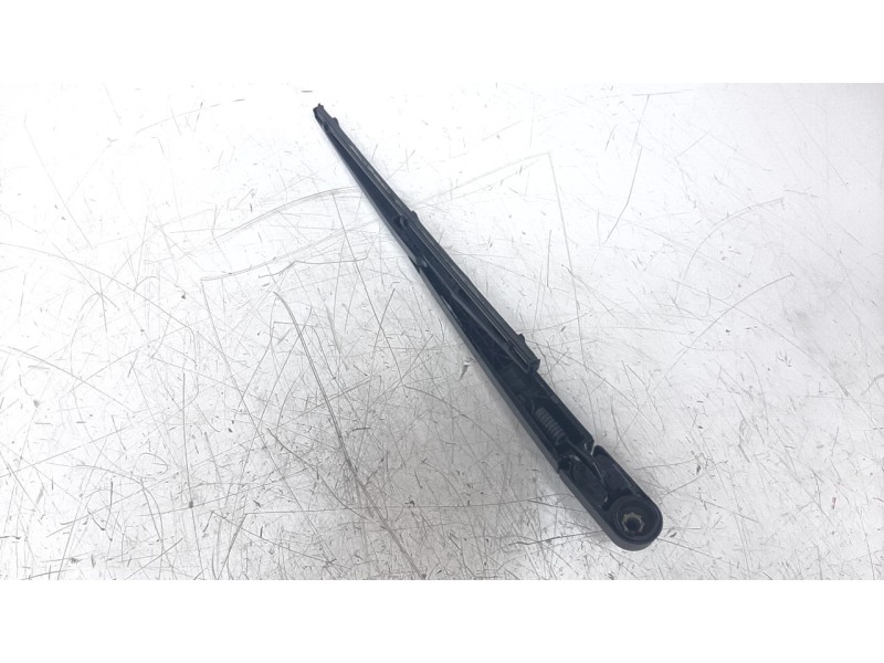 Recambio de brazo limpia trasero para hyundai kona 1.0 tgdi cat referencia OEM IAM 988152P000  